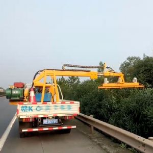 江西新余城市中分带绿篱修剪机 高速公路绿化带修剪机 车载式修剪机