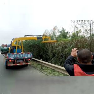 江西宜春高速路绿化带修剪机 城市绿篱修剪车 护坡修剪车